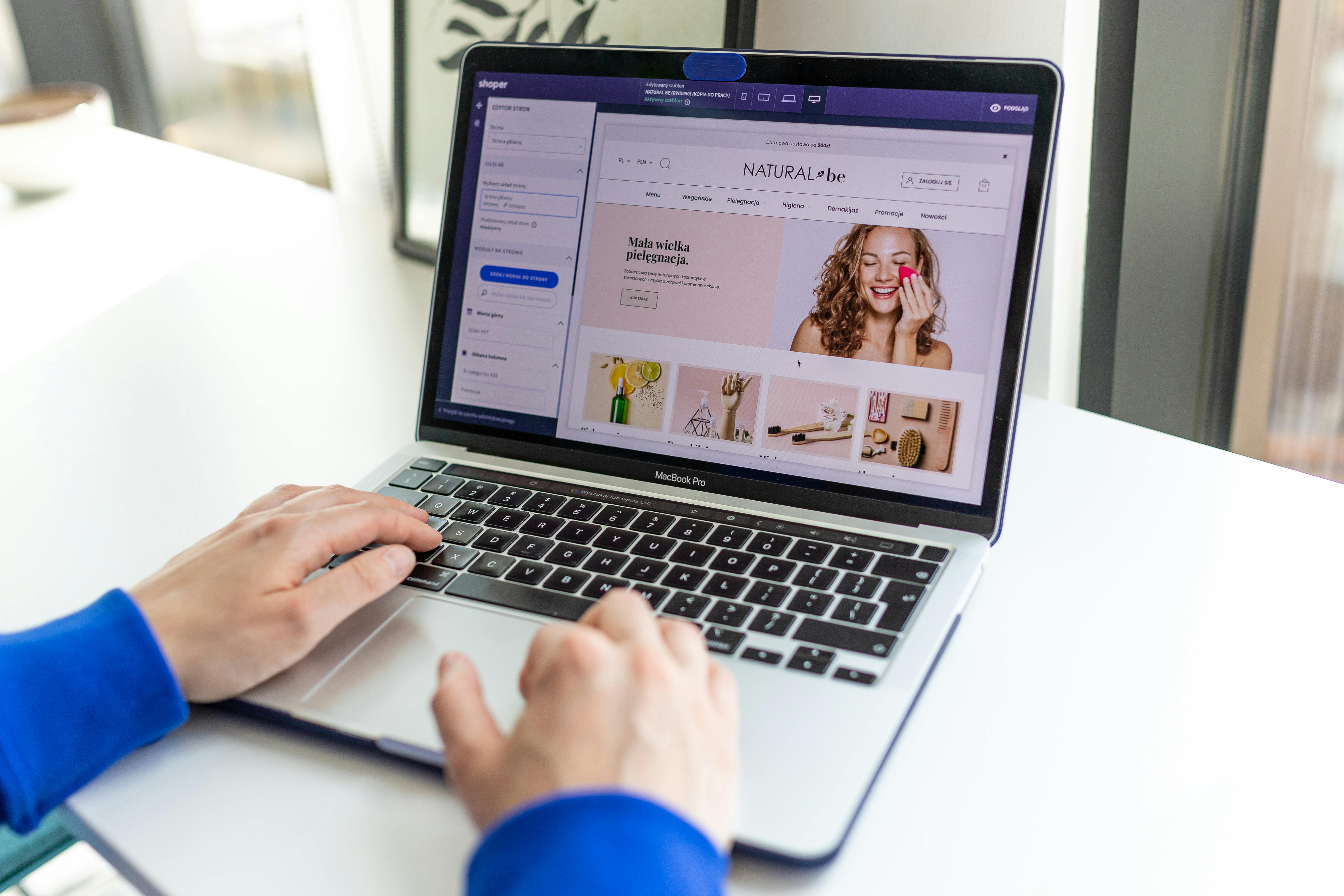 Обзор платформ для электронной коммерции (Shopify, WooCommerce)